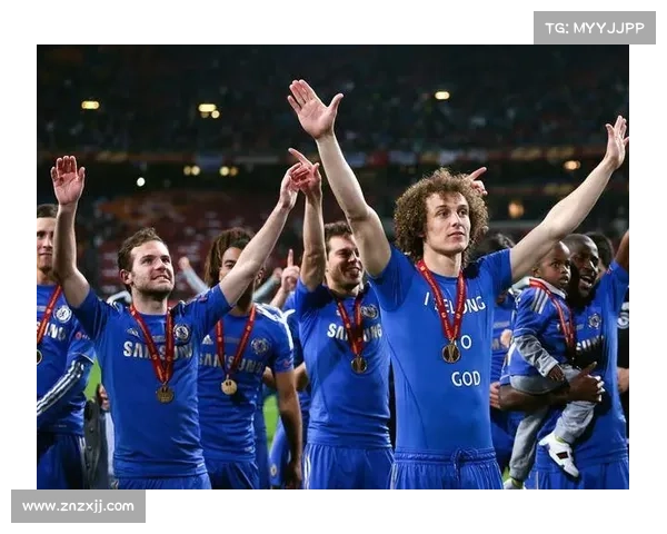 从防守核心到组织枢纽全面解析大卫路易斯在场上的职责与作用